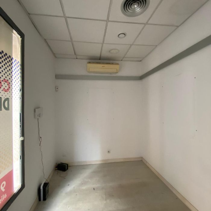 LOCAL COMERCIAL EN DOS HERMANAS