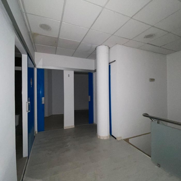 LOCAL COMERCIAL EN DOS HERMANAS