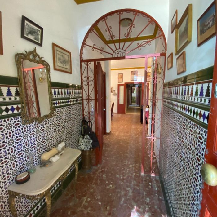 ¡Oportunidad Exclusiva! Finca rústica de Recreo con Chalet y Piscina a 10 km de Sevilla