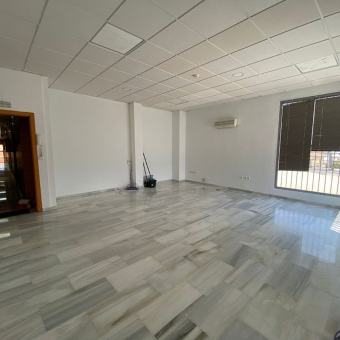OFICINA CON TERRAZA