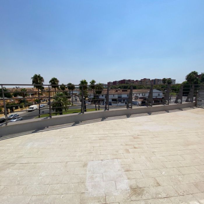 OFICINA CON TERRAZA