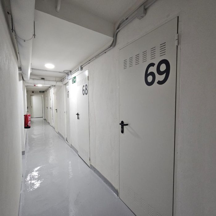 TRASTEROS EN ALQUILER Y VENTA EN EDIFICIO SEVILLA II