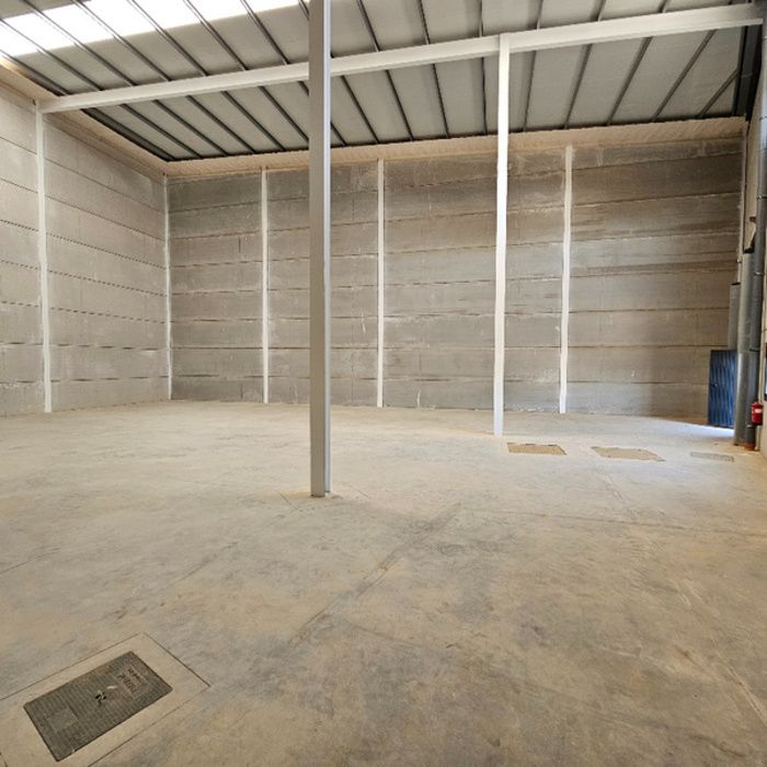 NAVE INDUSTRIAL A ESTRENAR EN RECISUR