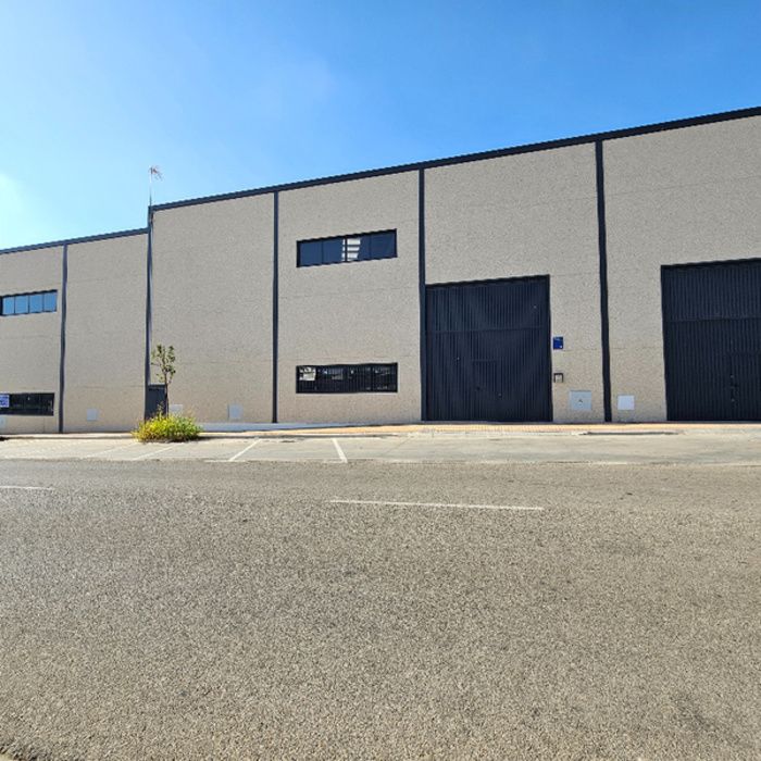 NAVE INDUSTRIAL A ESTRENAR EN RECISUR