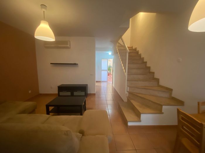 ¡LLAVE EN MANO! CASA CON GARAJE, TRASTERO