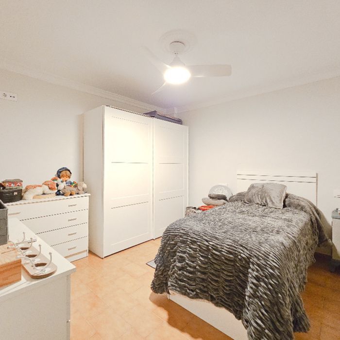 CASA TOTALMENTE REFORMADA EN BARRIADA SAN AGUSTIN