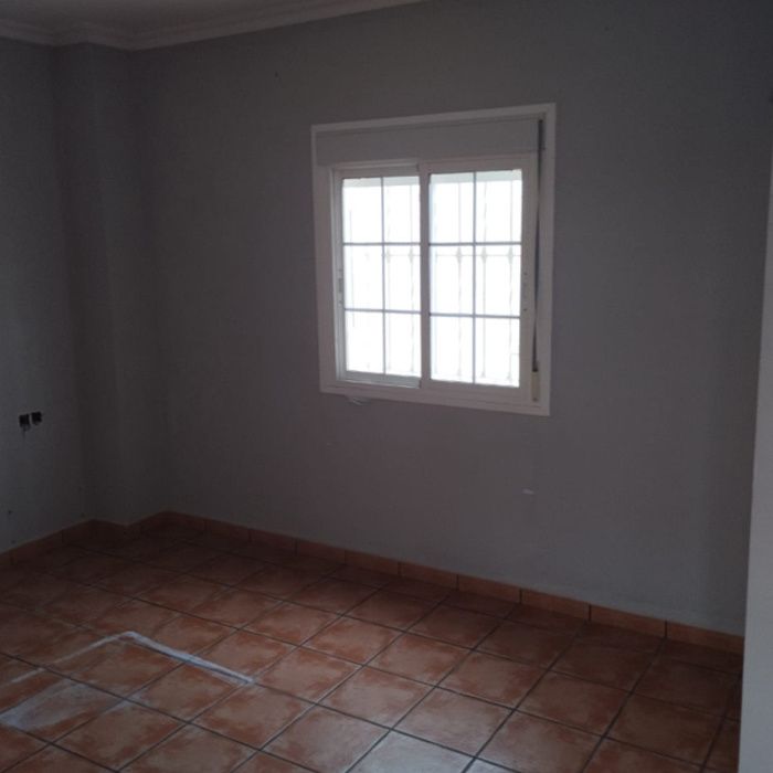 PISO EN 1º PLANTA SIN VECINOS