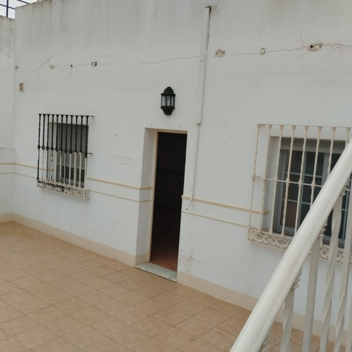 PISO EN 1º PLANTA SIN VECINOS