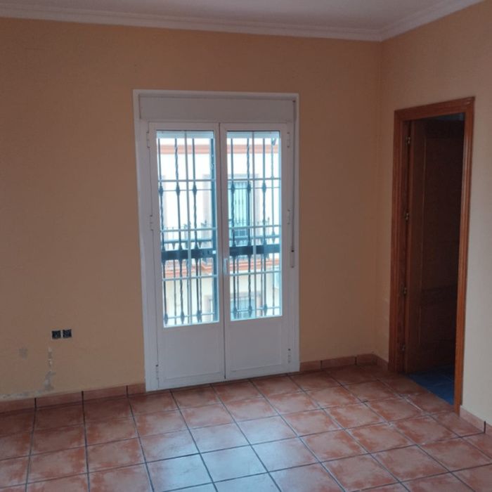 PISO EN 1º PLANTA SIN VECINOS