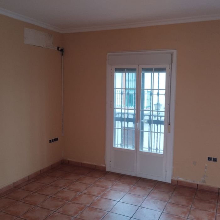 PISO EN 1º PLANTA SIN VECINOS