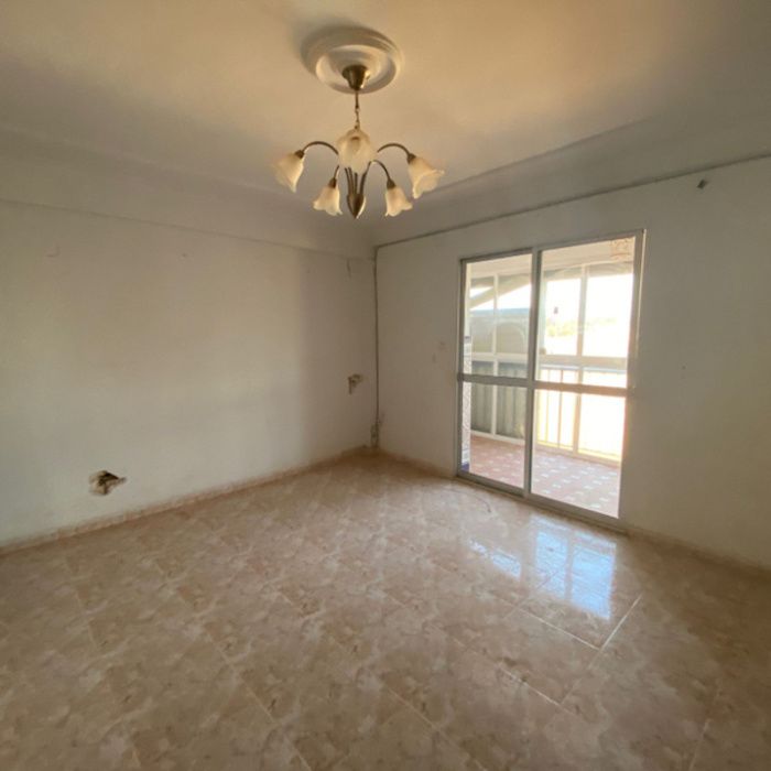 GRAN PISO EN DOS HERMANAS