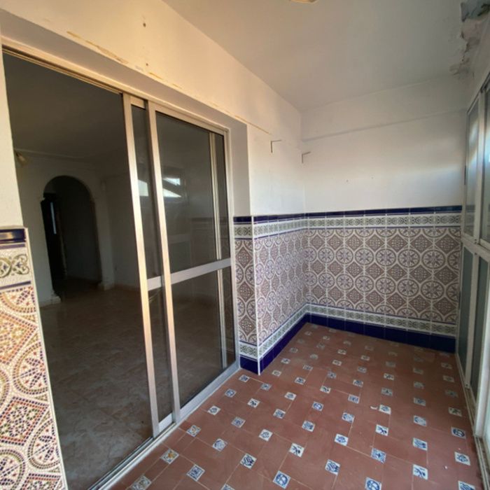 GRAN PISO EN DOS HERMANAS