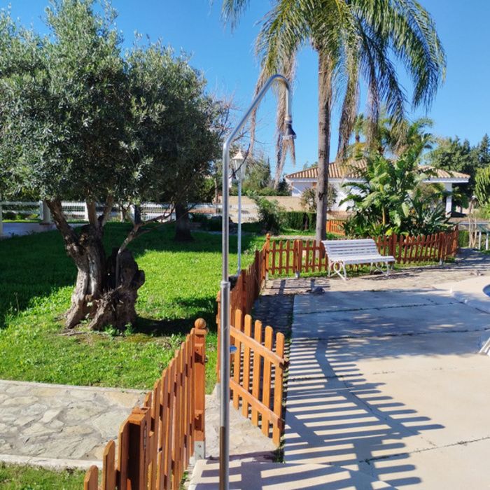 CHALET INDEPENDIENTE EN TORREQUINTO: SU OASIS A UN PASO DE SEVILLA