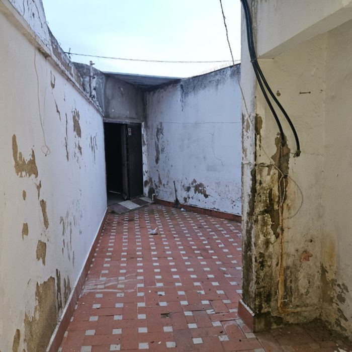 PISO EN PLANTA BAJA PARA REFORMAR EN TOCINA