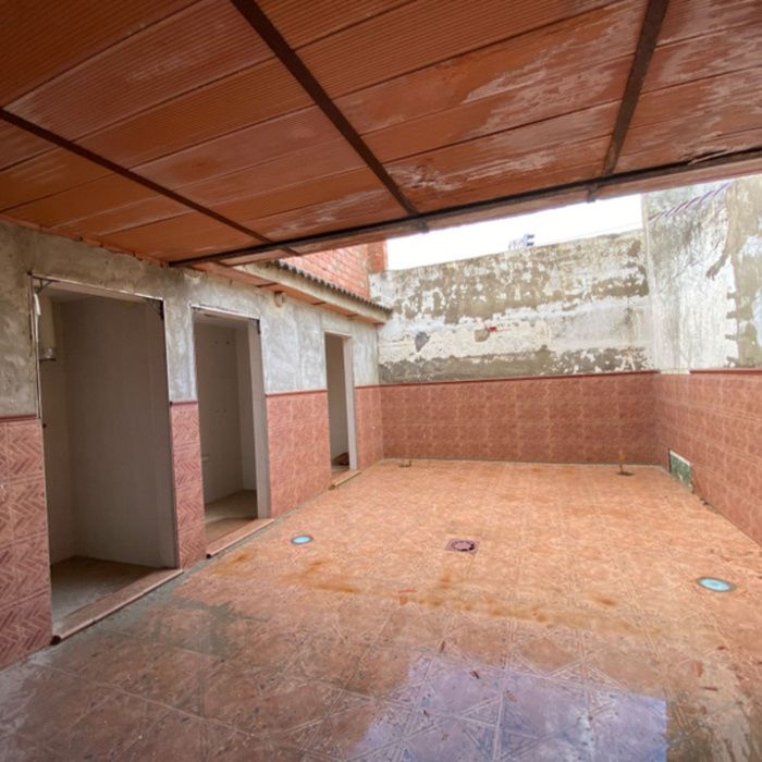 PRECIOSA CASA EN DOS HERMANAS 