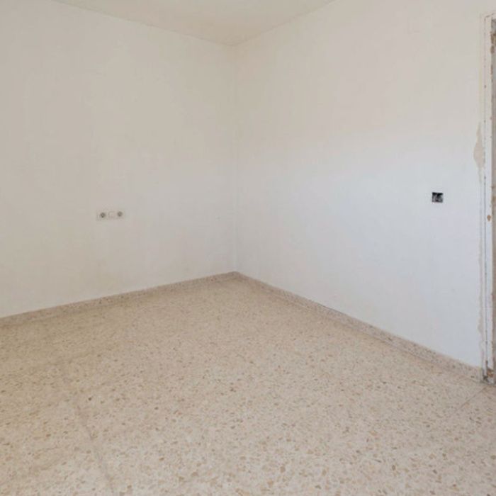 VIVIENDA DE VPO EN AVENIDA ADOLFO SUAREZ