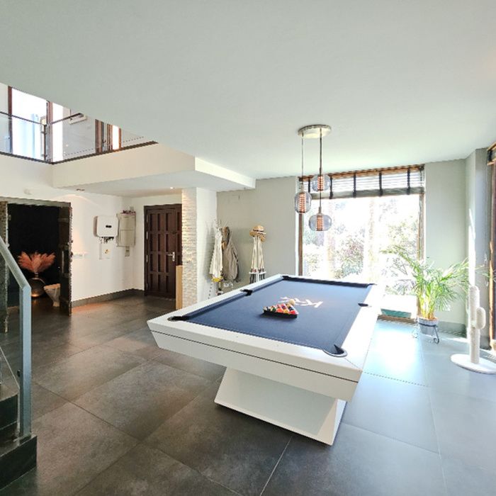 EXCLUSIVO CHALET INDEPENDIENTE EN MONTEQUINTO LISTO PARA DISFRUTAR