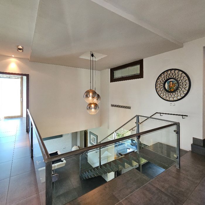 EXCLUSIVO CHALET INDEPENDIENTE EN MONTEQUINTO LISTO PARA DISFRUTAR