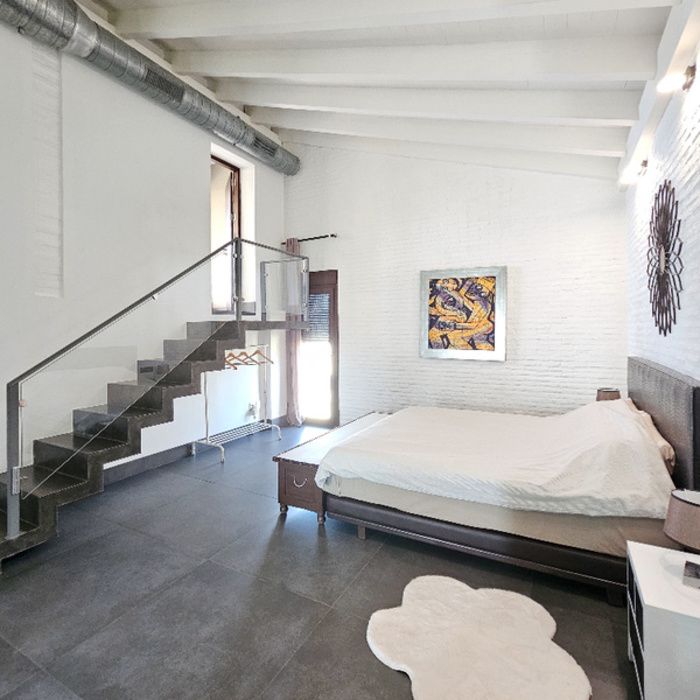 EXCLUSIVO CHALET INDEPENDIENTE EN MONTEQUINTO LISTO PARA DISFRUTAR