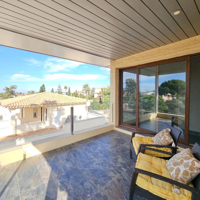 EXCLUSIVO CHALET INDEPENDIENTE EN MONTEQUINTO LISTO PARA DISFRUTAR