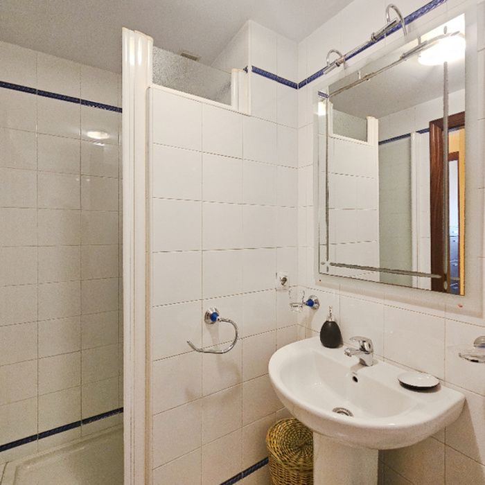 PISO ZONA CENTRO CON GARAJE Y ASCENSOR