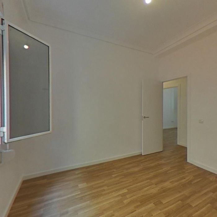 AMPLITUD Y ELEGANCIA EN EL CORAZÓN DE LOS REMEDIOS