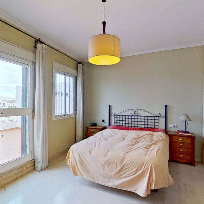 PRECIOSA CASA DE DOS PLANTA CON SÓTANO