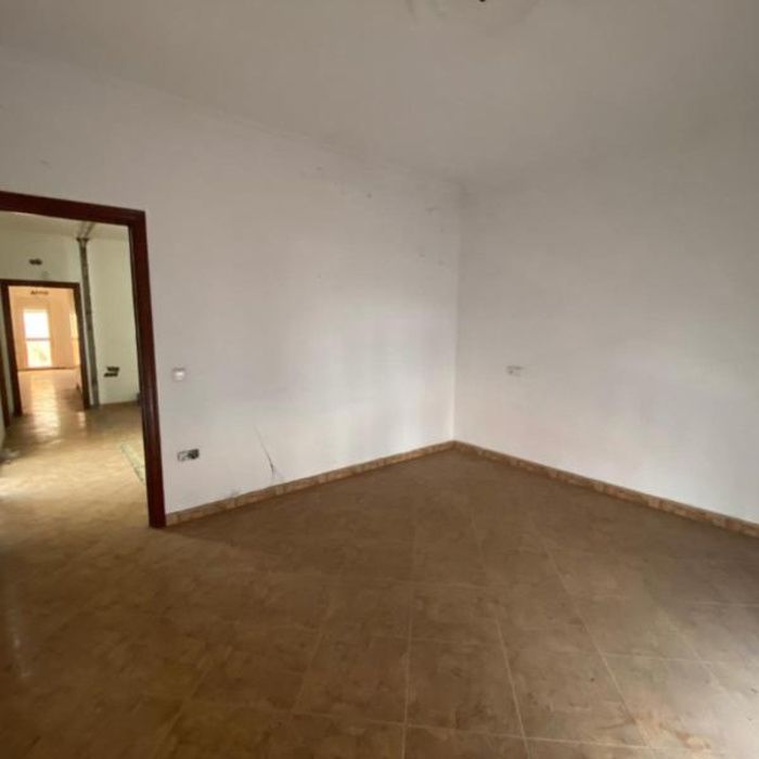 ¡EL ESPACIO QUE BUSCABAS! 134 m² CON POSIBILIDADES INFINITAS EN CALLE DR. BARRAQUER