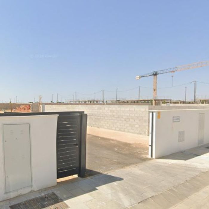 PARCELA EN URBANIZACION VIRGEN DEL AGUILA