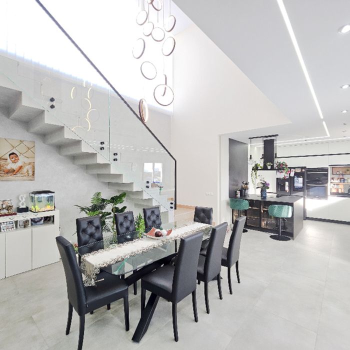 ESPECTACULAR CHALET EN ALCALÁ DE GUADAIRA