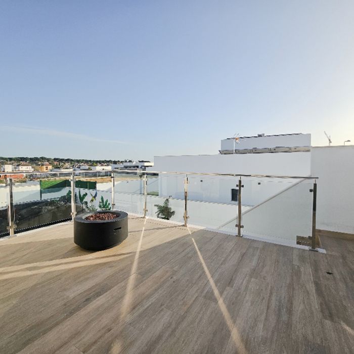 ESPECTACULAR CHALET EN ALCALÁ DE GUADAIRA