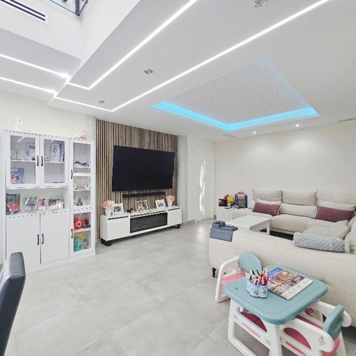 ESPECTACULAR CHALET EN ALCALÁ DE GUADAIRA