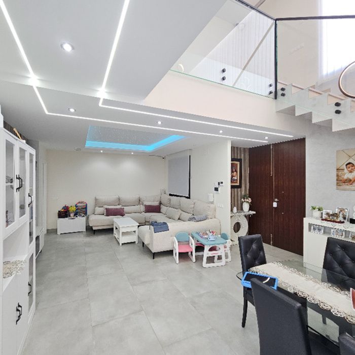 ESPECTACULAR CHALET EN ALCALÁ DE GUADAIRA