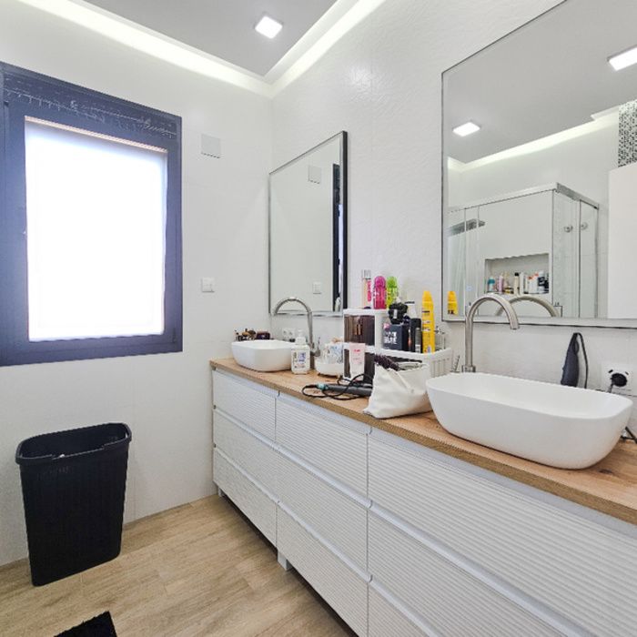 ESPECTACULAR CHALET EN ALCALÁ DE GUADAIRA