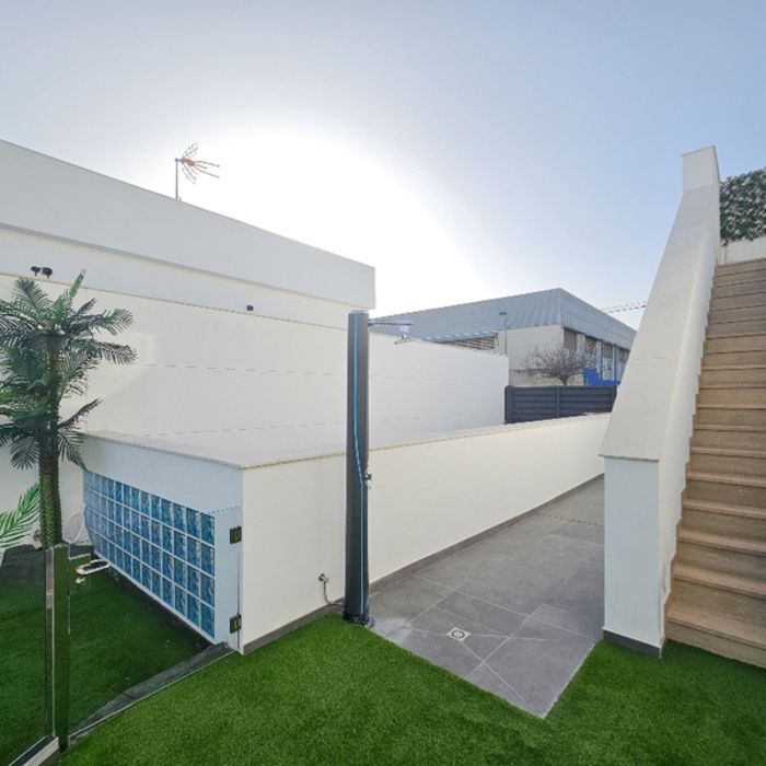 ESPECTACULAR CHALET EN ALCALÁ DE GUADAIRA