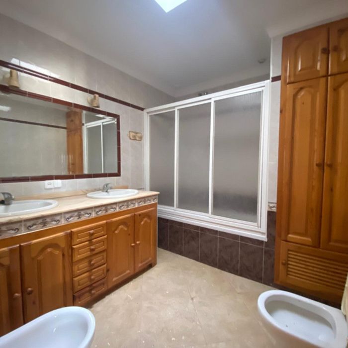 ¡OPORTUNIDAD ÚNICA EN PUJA! | PISO CON TERRAZA PRIVADA DE 56 m²