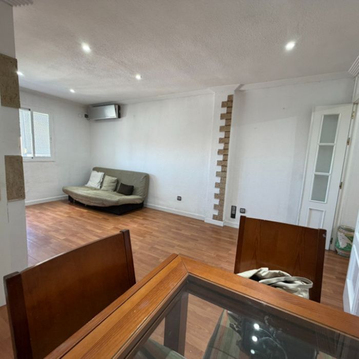 Piso Amplio con Club Social y Piscina