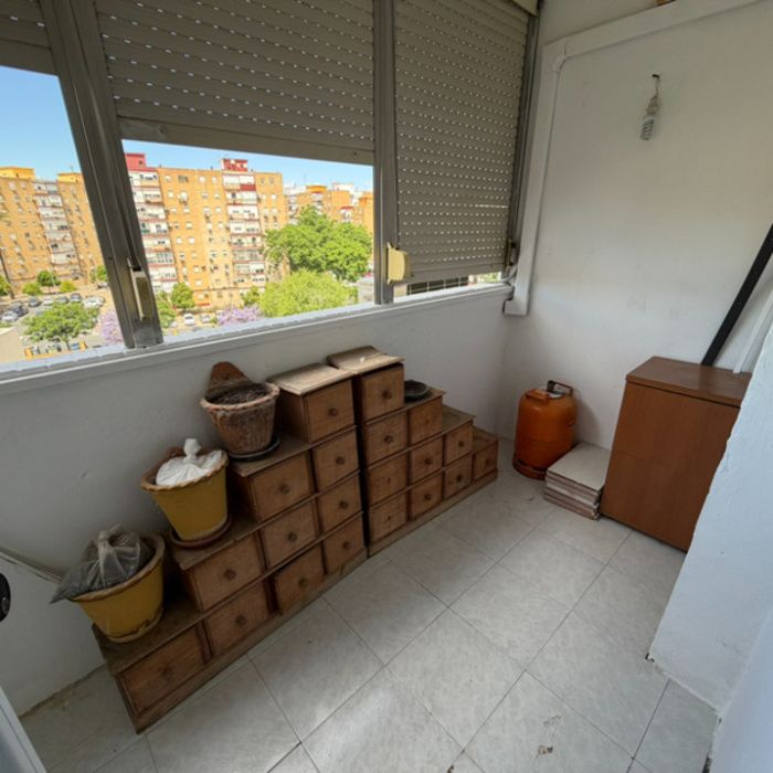 Piso Amplio con Club Social y Piscina