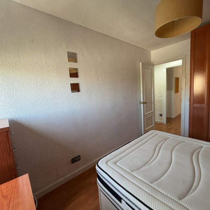 Piso Amplio con Club Social y Piscina