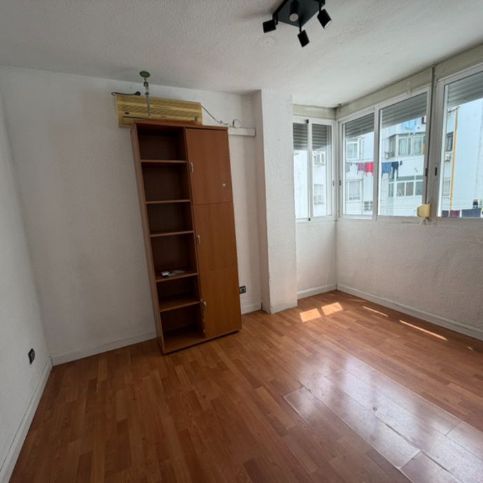 Piso Amplio con Club Social y Piscina