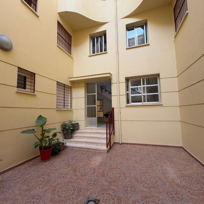 Oportunidad! Gran Dúplex muy luminoso con Terraza en Dos Hermanas (Periodo de Pujas)