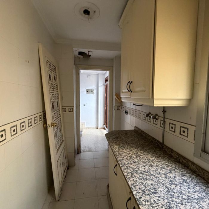 Oportunidad! Gran Dúplex muy luminoso con Terraza en Dos Hermanas (Periodo de Pujas)