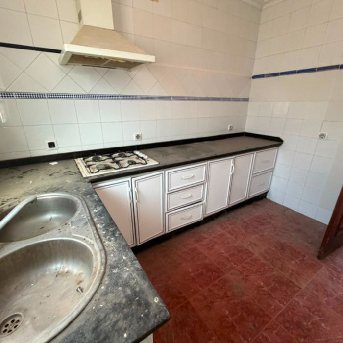 Gran oportunidad de inversión en Villaverde del Río! Casa con patio y terraza por 63.400 €