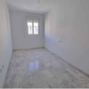PISO DE RECIENTE CONSTRUCCIÓN CON PARKING Y TRASTERO