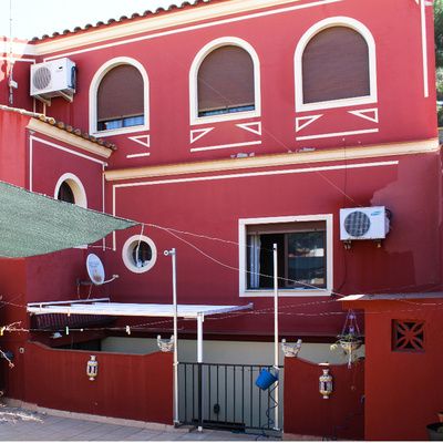 ESPECTACULAR CHALET EN ZONA OROMANA