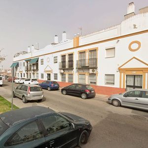 PISO RENTA LIBRE CON AMPLIA TERRAZA Y GARAJE