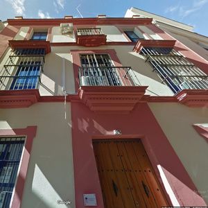Casa unifamiliar en pleno Casco Histórico de Sevilla cerca de Las Setas.
