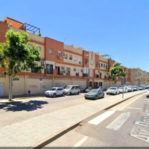PLAZA DE GARAJE AVENIDA DOS HERMANAS