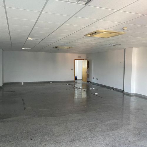OFICINA EN EDIFICIO VERTICE DOS HERMANAS