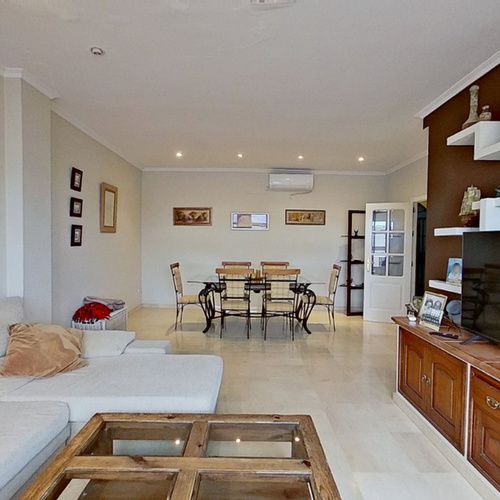 PRECIOSA CASA DE DOS PLANTA CON SÓTANO